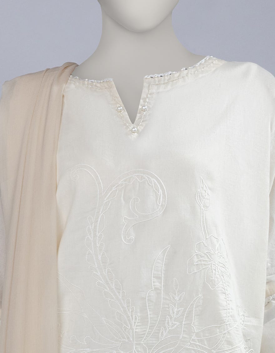 OFF WHITE LAWN EMBROIDERED 3PC STITCHED