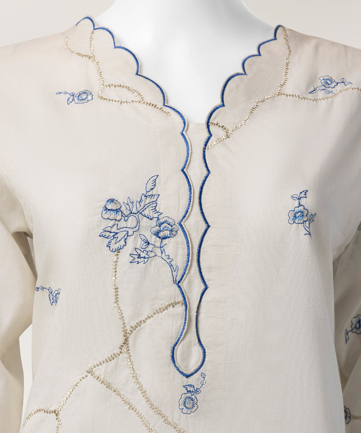 Off White Lawn Embroidered Stitched 3Pc