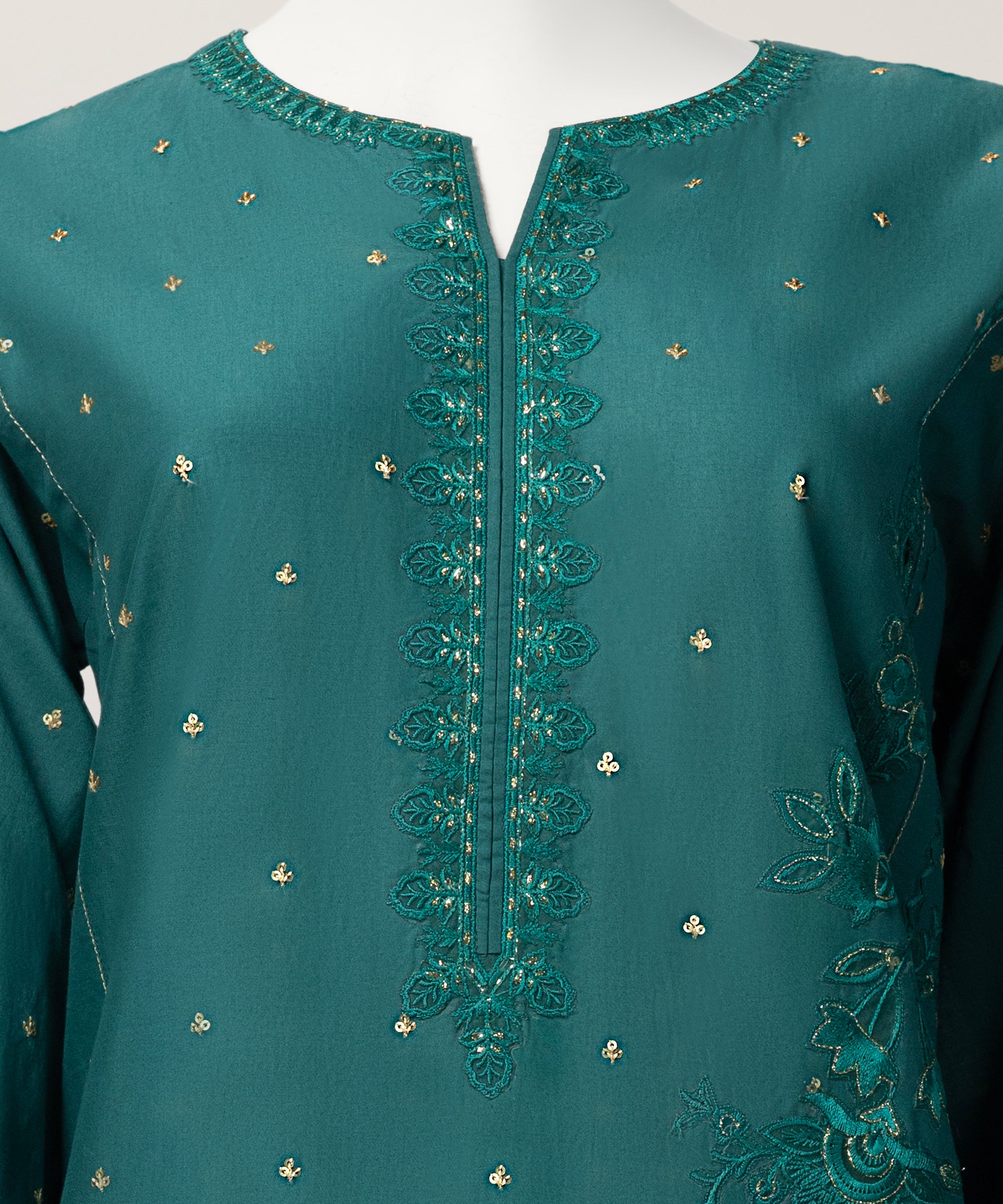 Green Lawn Embroidered Stitched 3Pc
