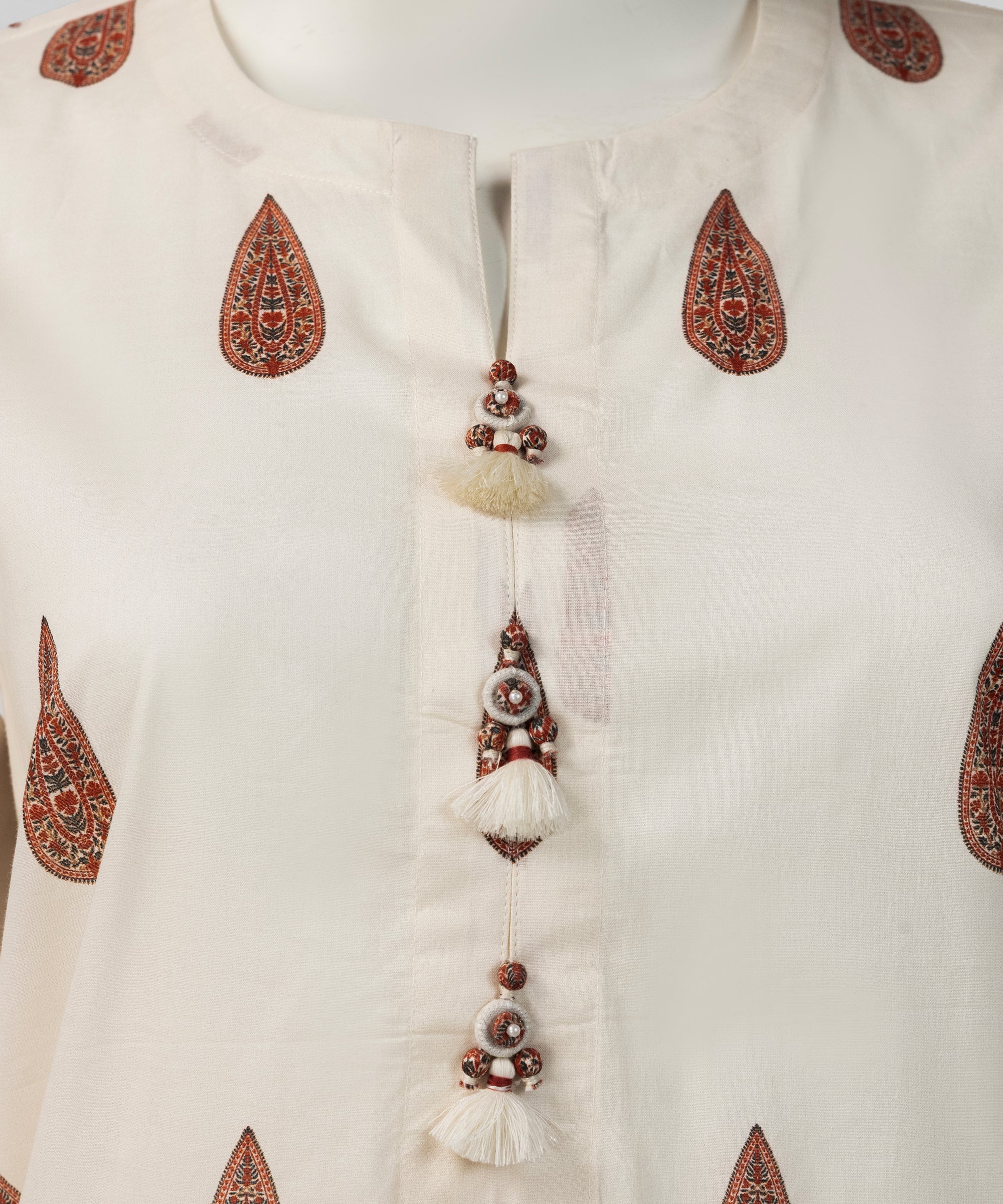 Off White Lawn Digital Printed Stitched 3Pc