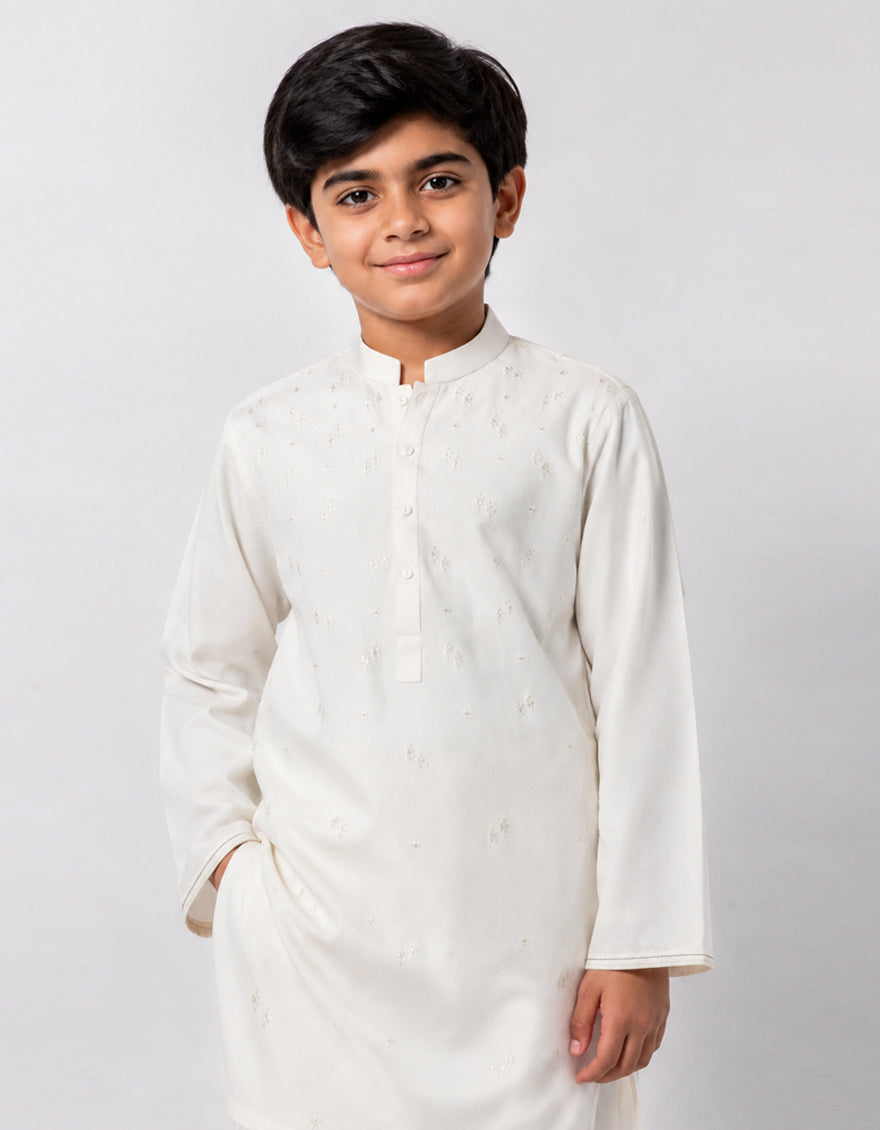 WHITE FORMAL KAMEEZ SHALWAR
