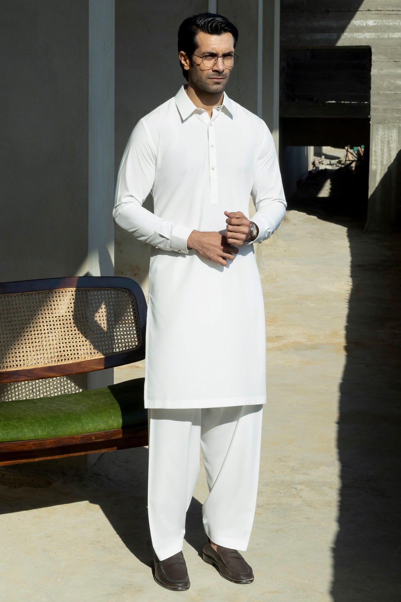 SANTA COLOMA - OFF WHITE EXCLUSIVE KAMEEZ SHALWAR