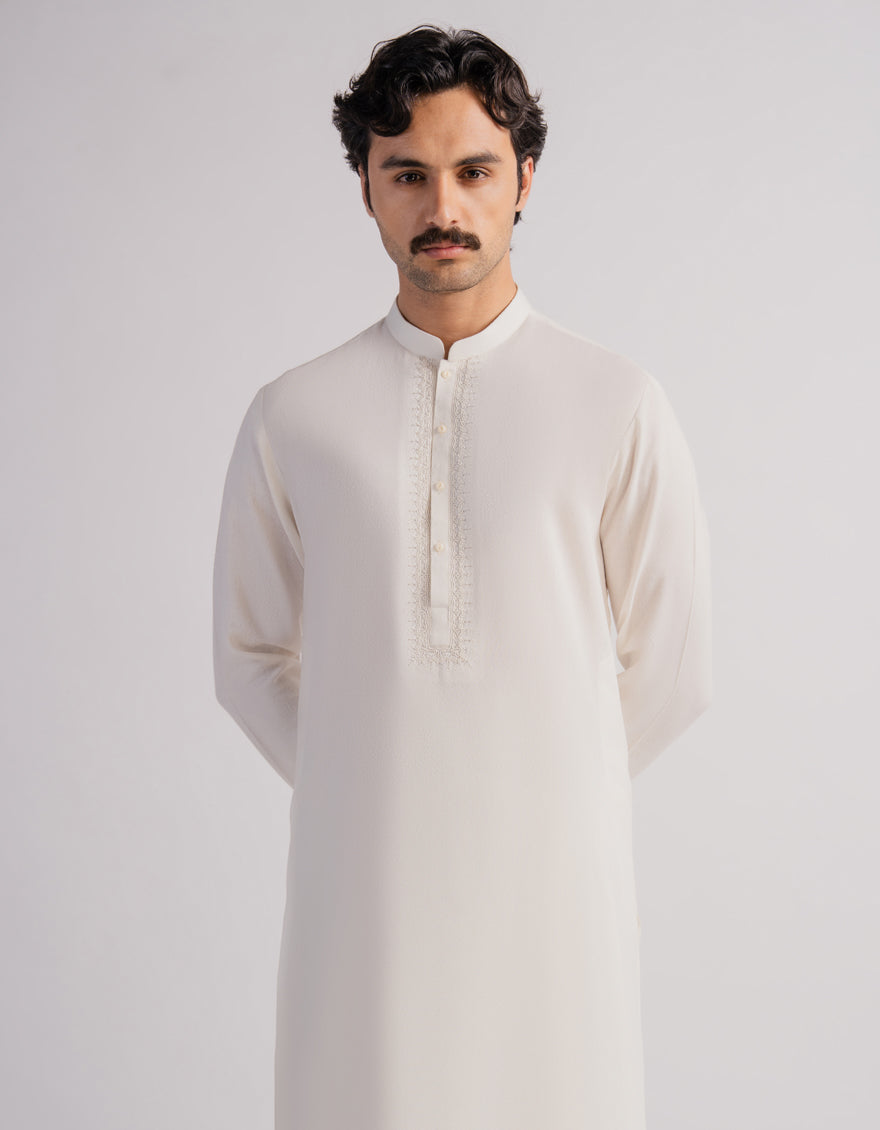CREAM FORMAL SUIT WITH WAISTCOAT
