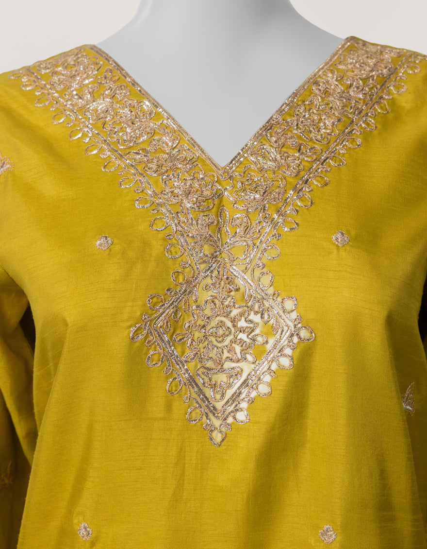 OLIVE RAW SILK EMBROIDERED KURTA