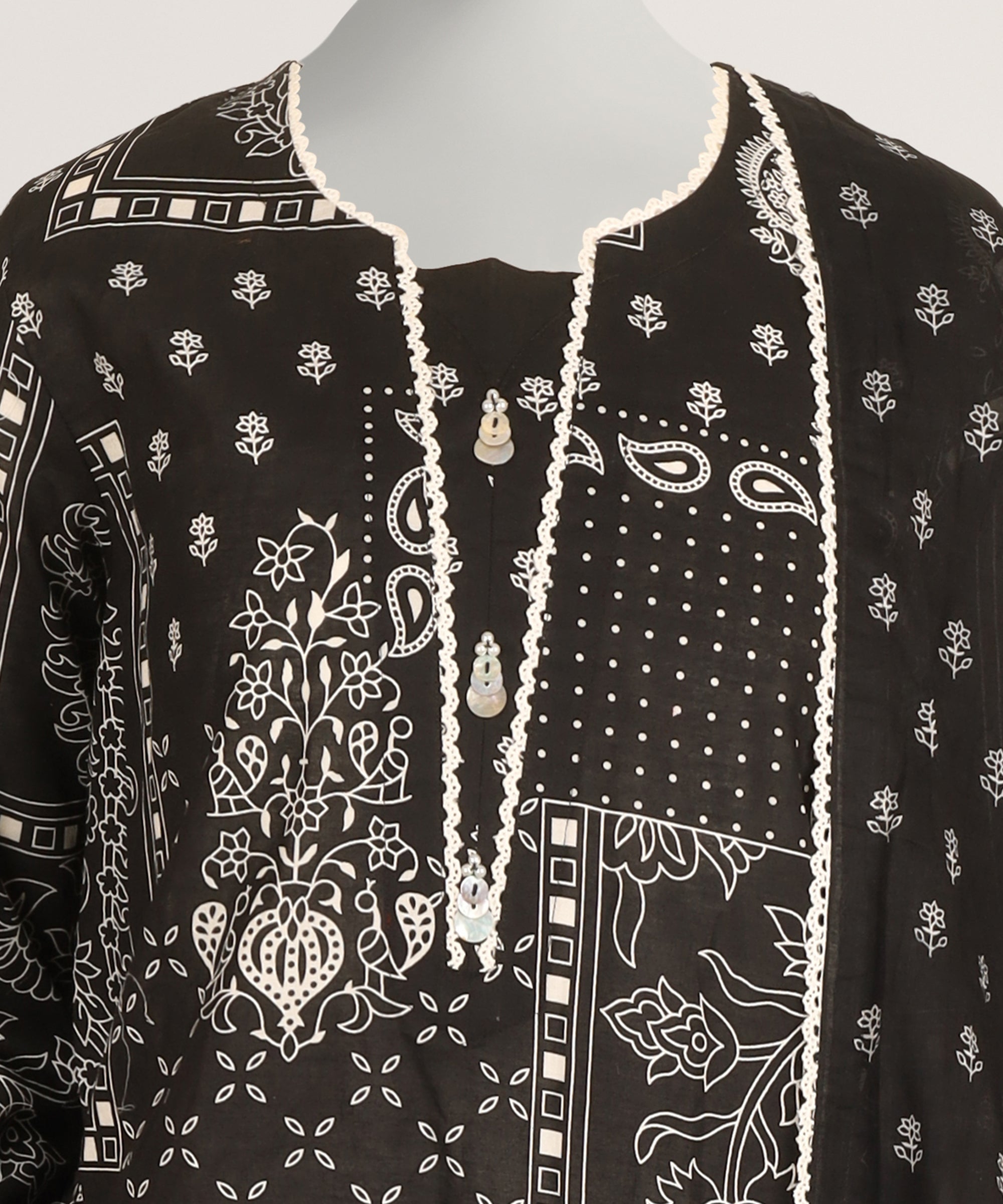 BLACK LAWN PRINTED STITCHED 3PC