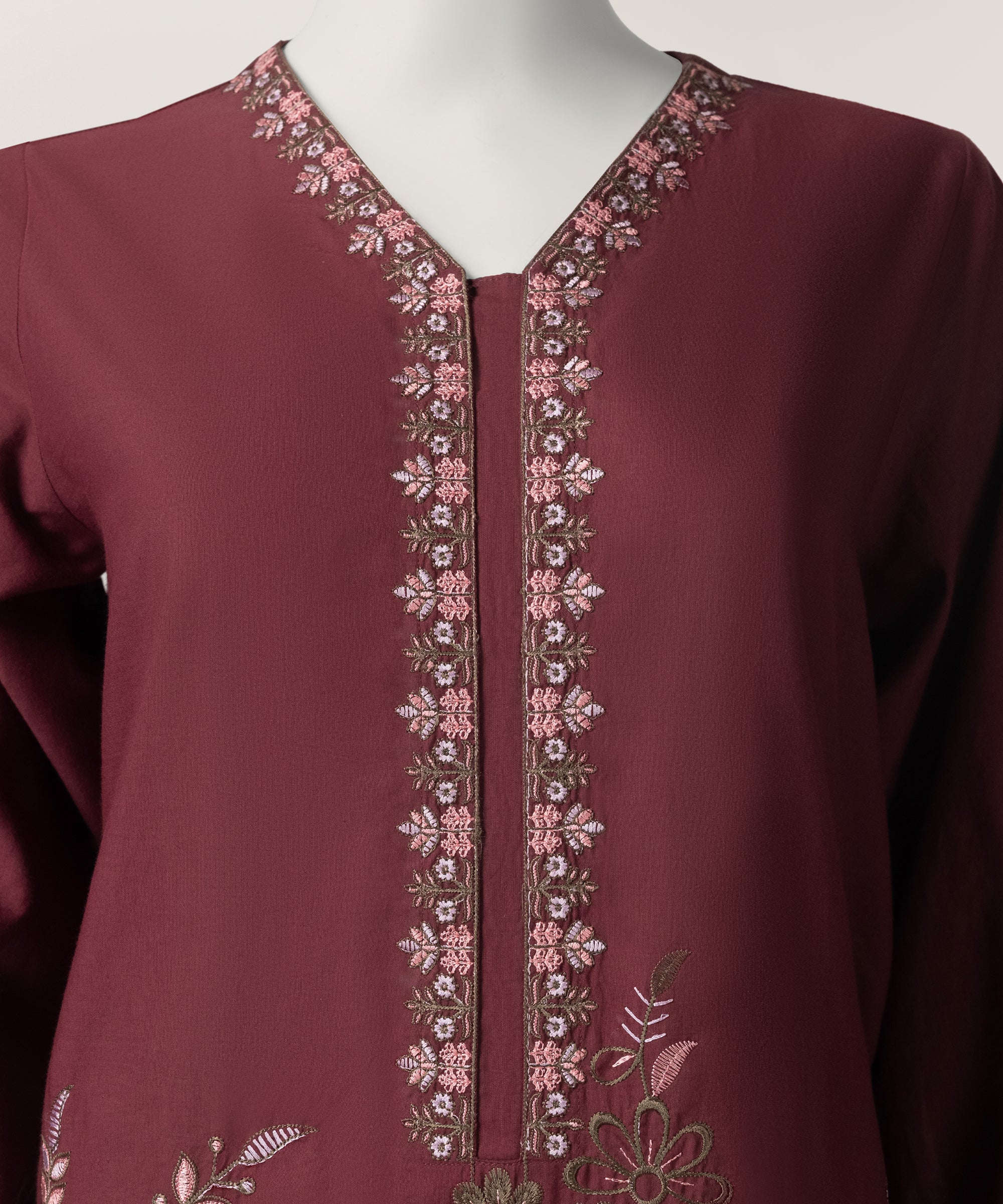 Burgundy Lawn Embroidered Stitched 3Pc