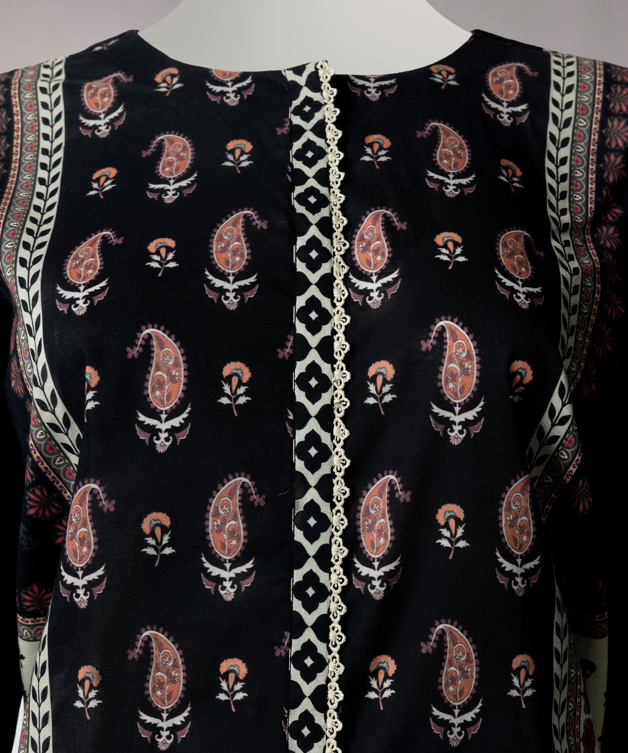 Black Lawn Digital Printed Unstitched 3Pc