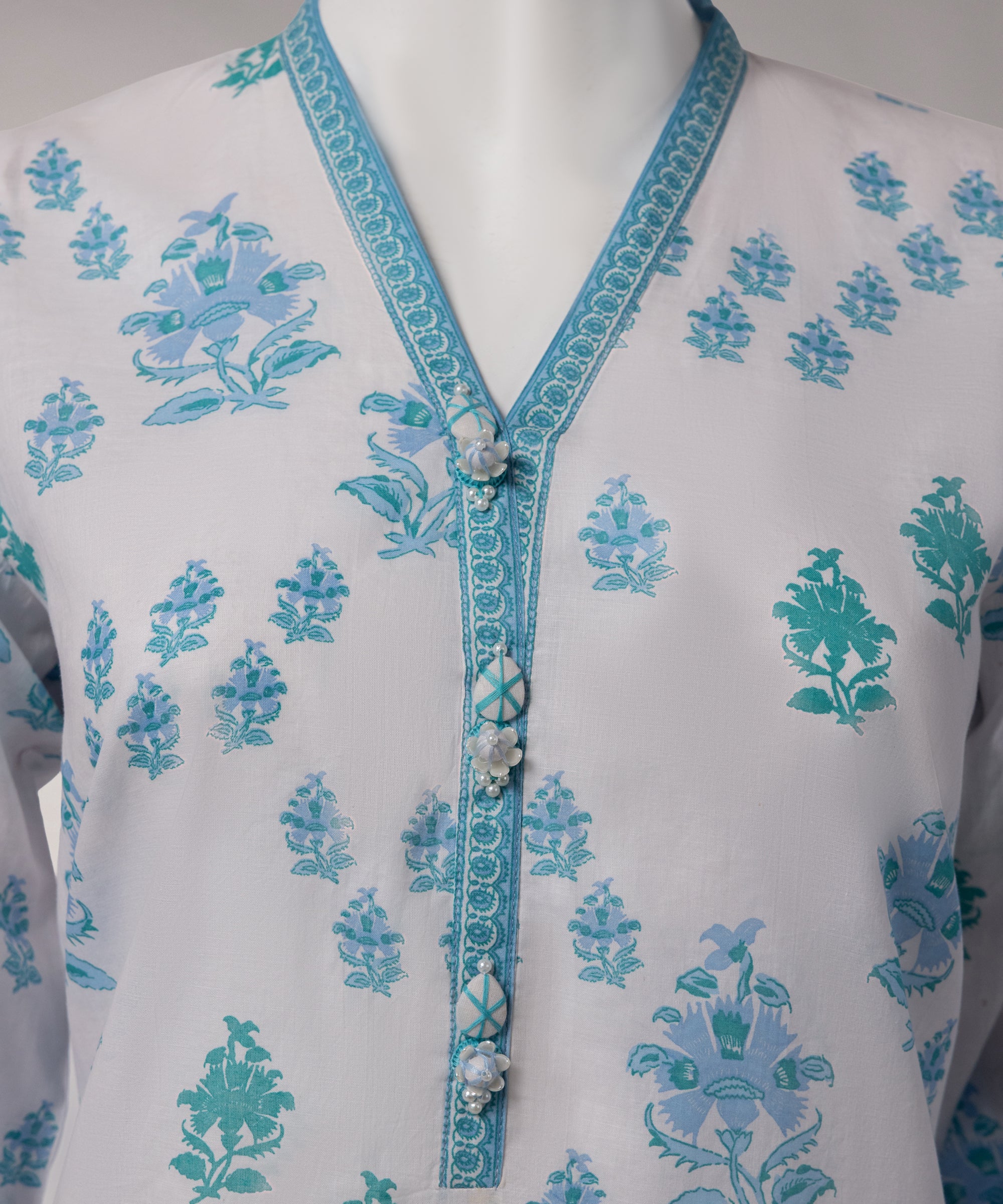 White Lawn Printed Unstitched 3Pc