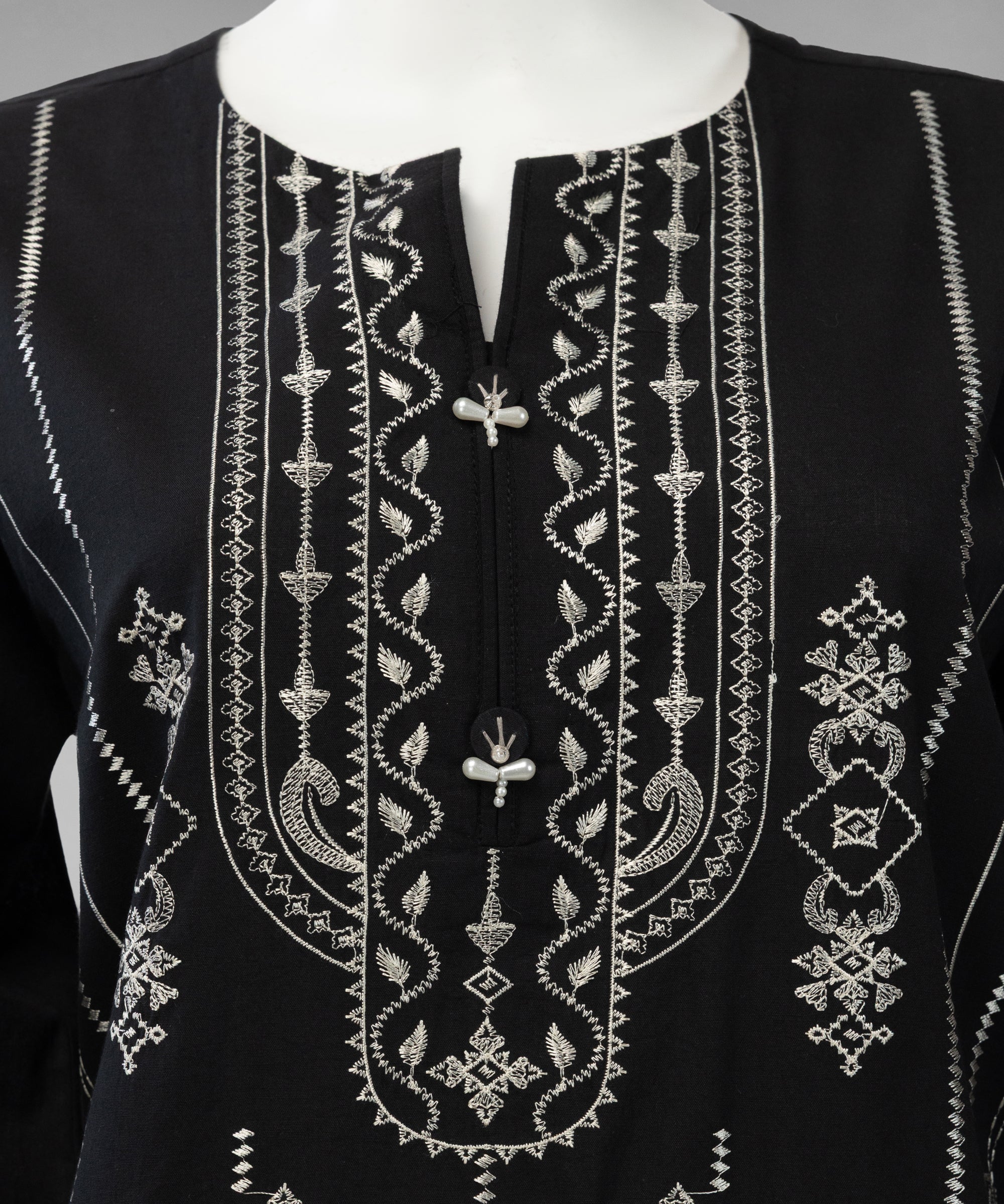 Black Lawn Embroidered Unstitched 2Pc