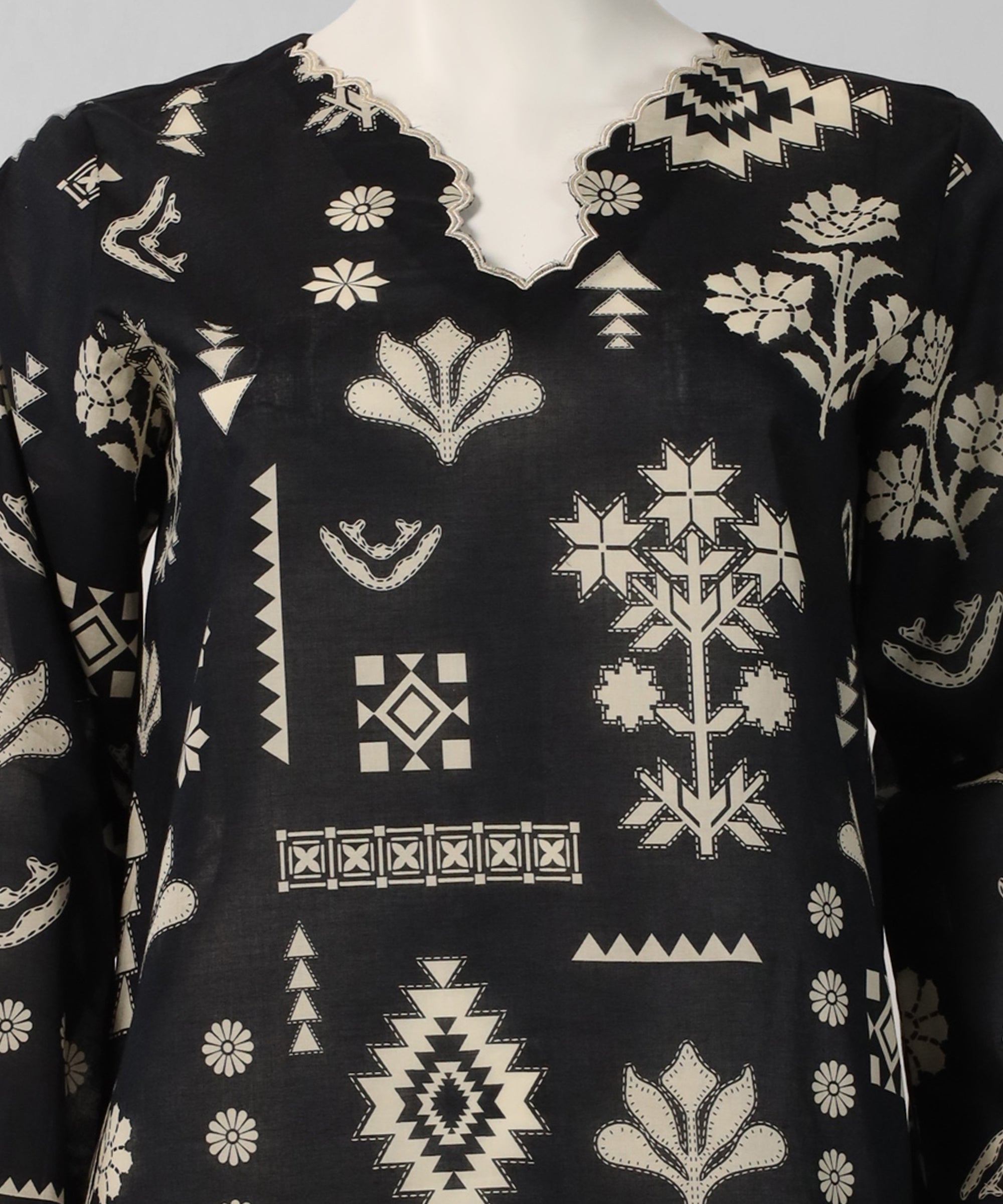 Black Lawn Printed Unstitched 1Pc
