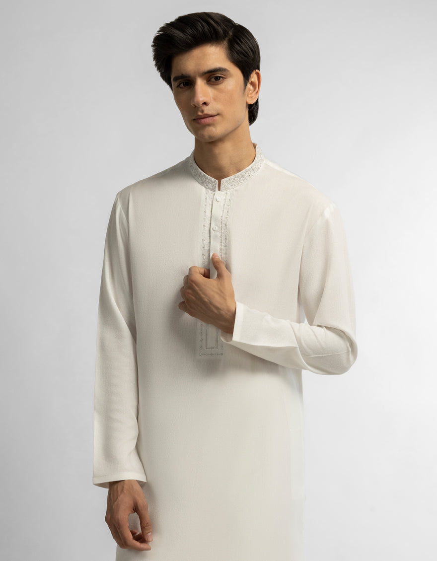 WHITE FORMAL KAMEEZ SHALWAR