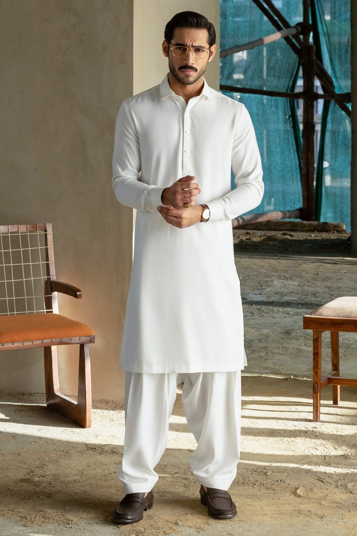 NAVAN - OFF WHITE EXCLUSIVE KAMEEZ SHALWAR