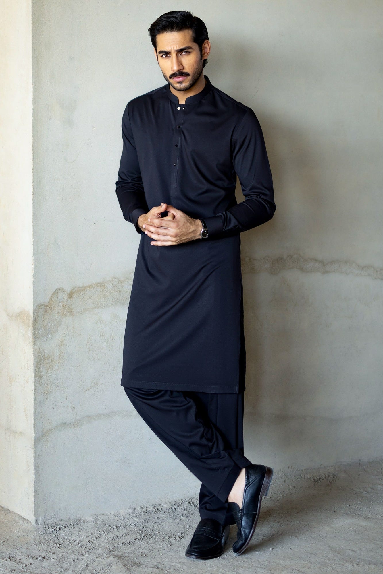 DAYTON - BLACK EXCLUSIVE KAMEEZ SHALWAR