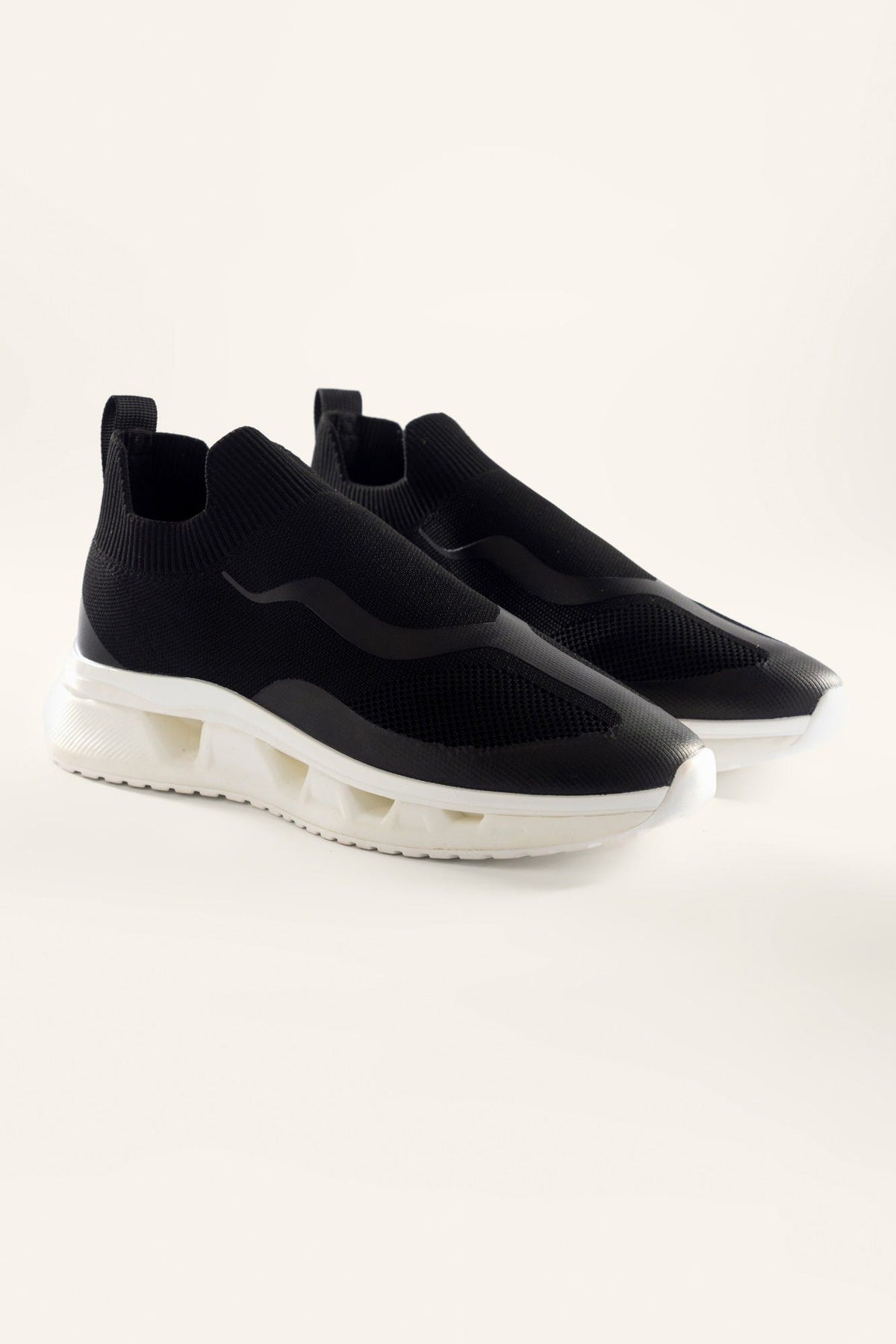 EGGTHER - BLACK RUNNING SHOES