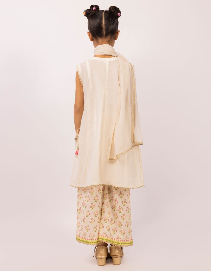 OFF WHITE LAWN EMBROIDERED STITCHED 3PC