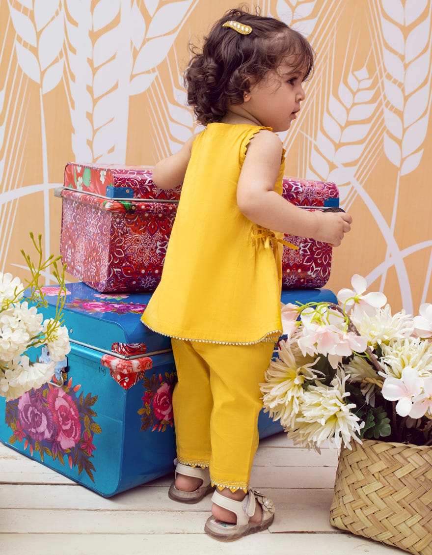 YELLOW DYED KHADDAR INFANT 2PC | JGKL-W-JK2-23-5643