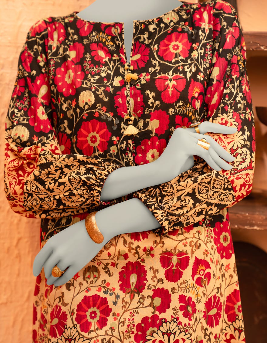 MULTICOLOR LAWN DIGITAL PRINTED UNSTITCHED 1PC