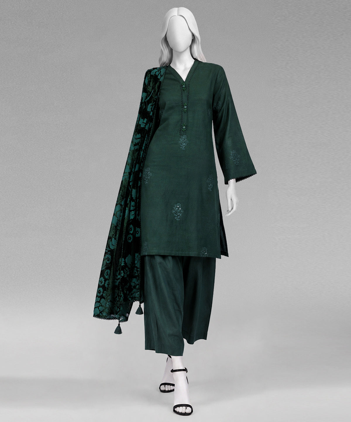 Green Embroidered Khaddar Slub Stitched 3Pc
