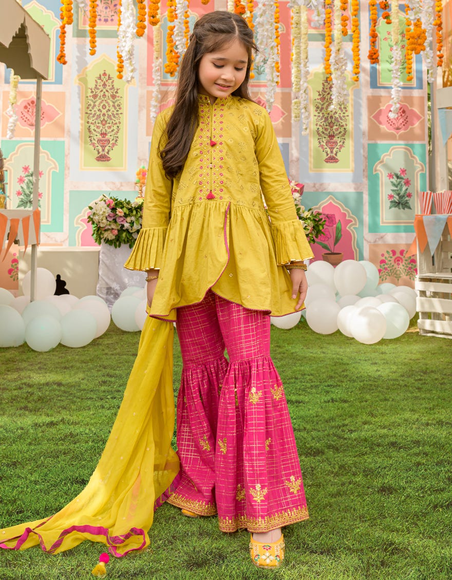 Olive Lawn Girls 3 Piece Stitched | Jgkl-S-Jjgf-23-002