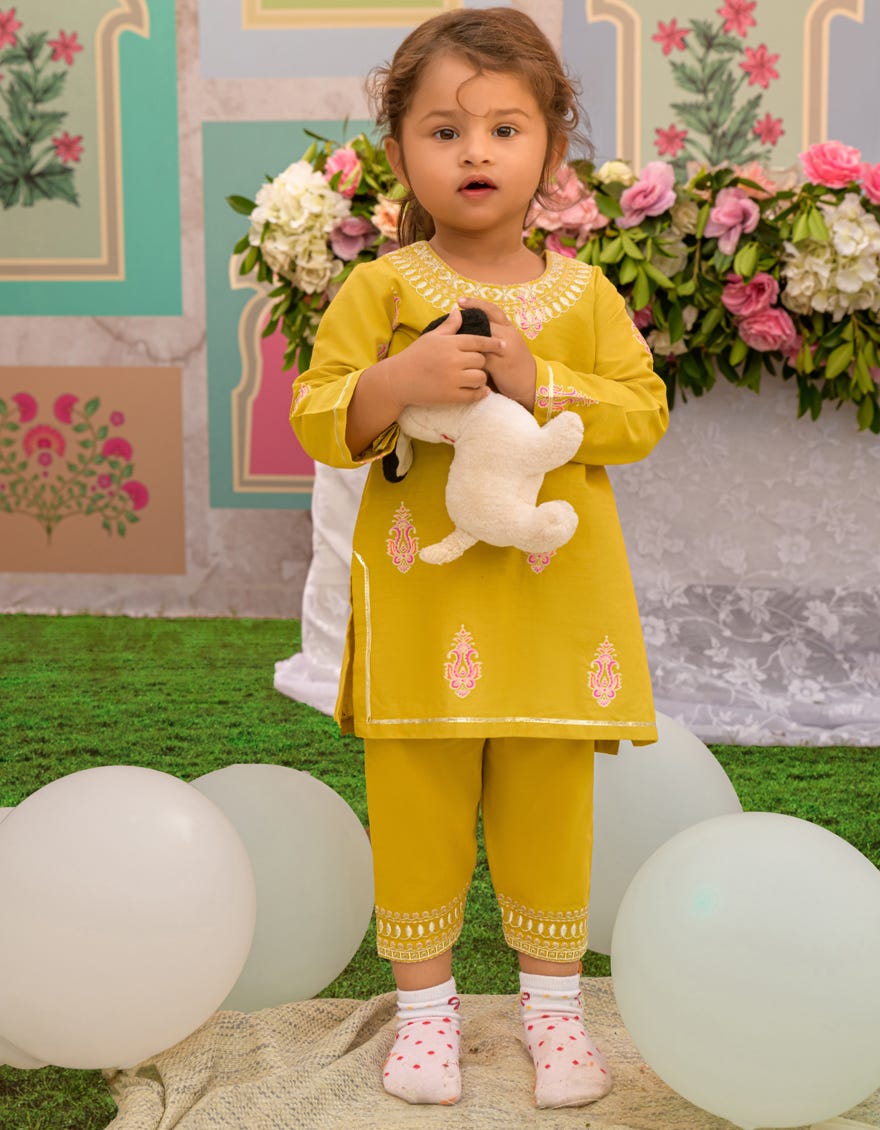Olive Lawn Infant Girl Stitched | Jik-S-Jgin-23-042