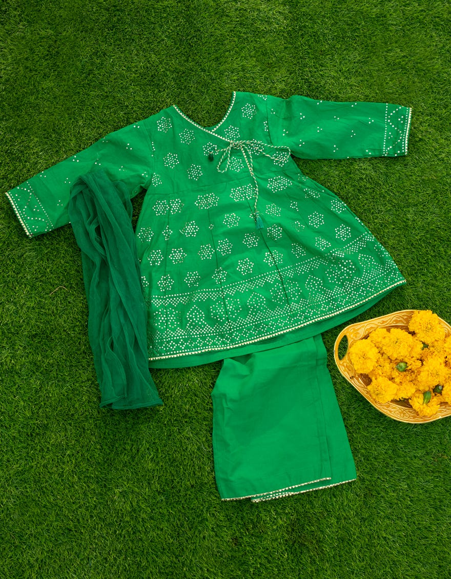 Green Dyed Infant Girl Stitched | Jik-S-Jgkl-23-1568