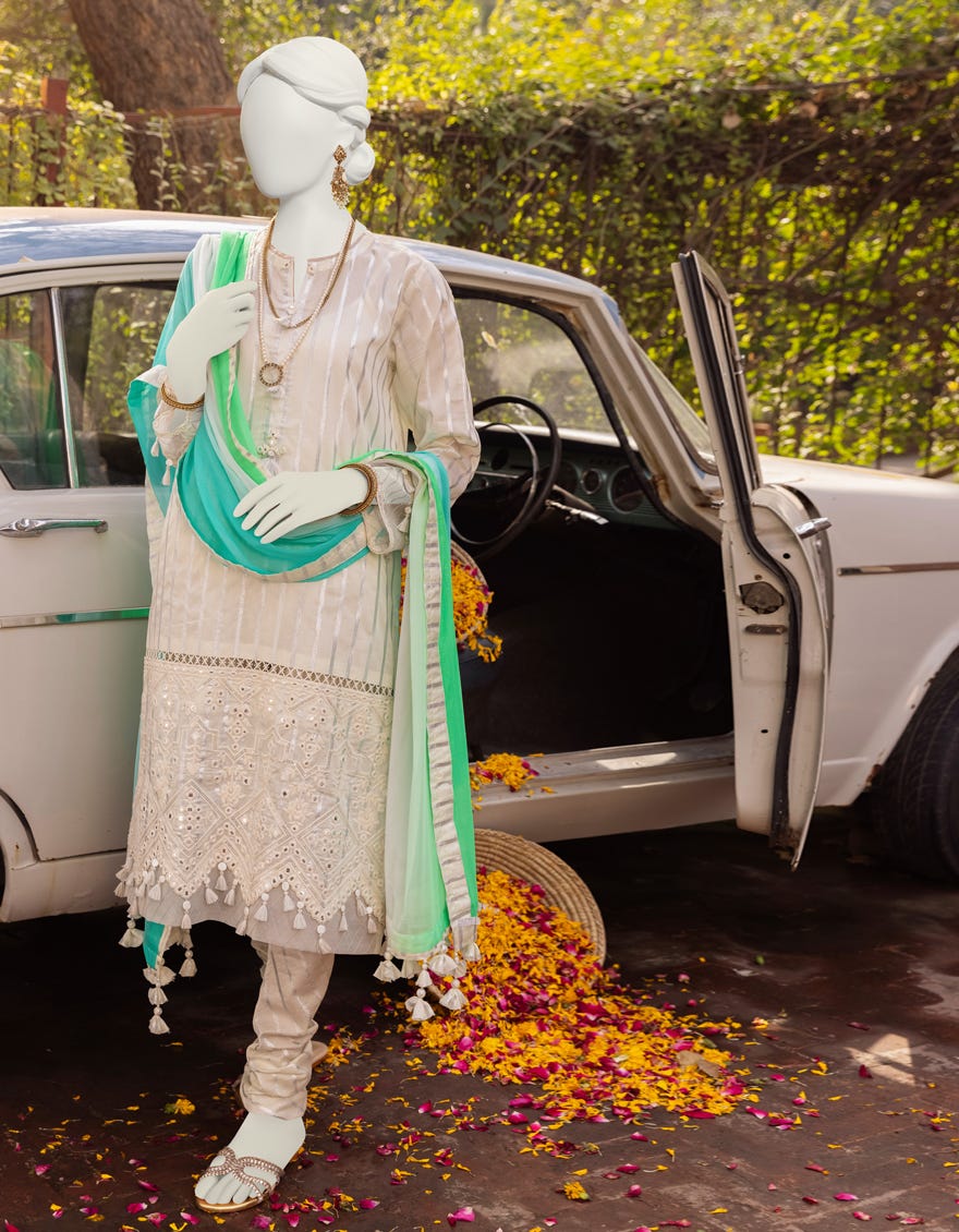 White Lawn Unstitched 3 Piece Dress | Jlawn-S-23-275