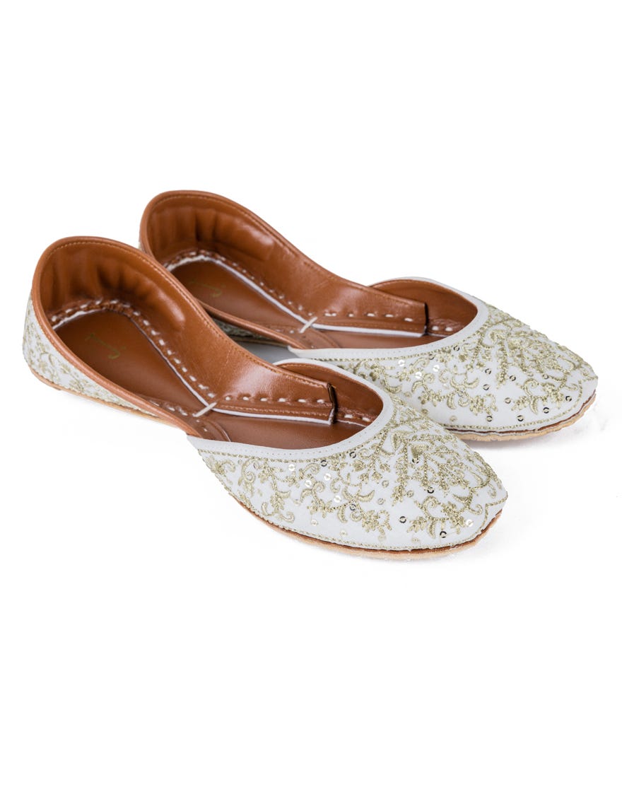 Off White Silk Khussa | Jj-Lkh-23-275