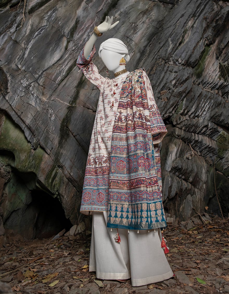 Off White Lawn Unstitched 3 Piece Dress | Jlawn-S-24-055