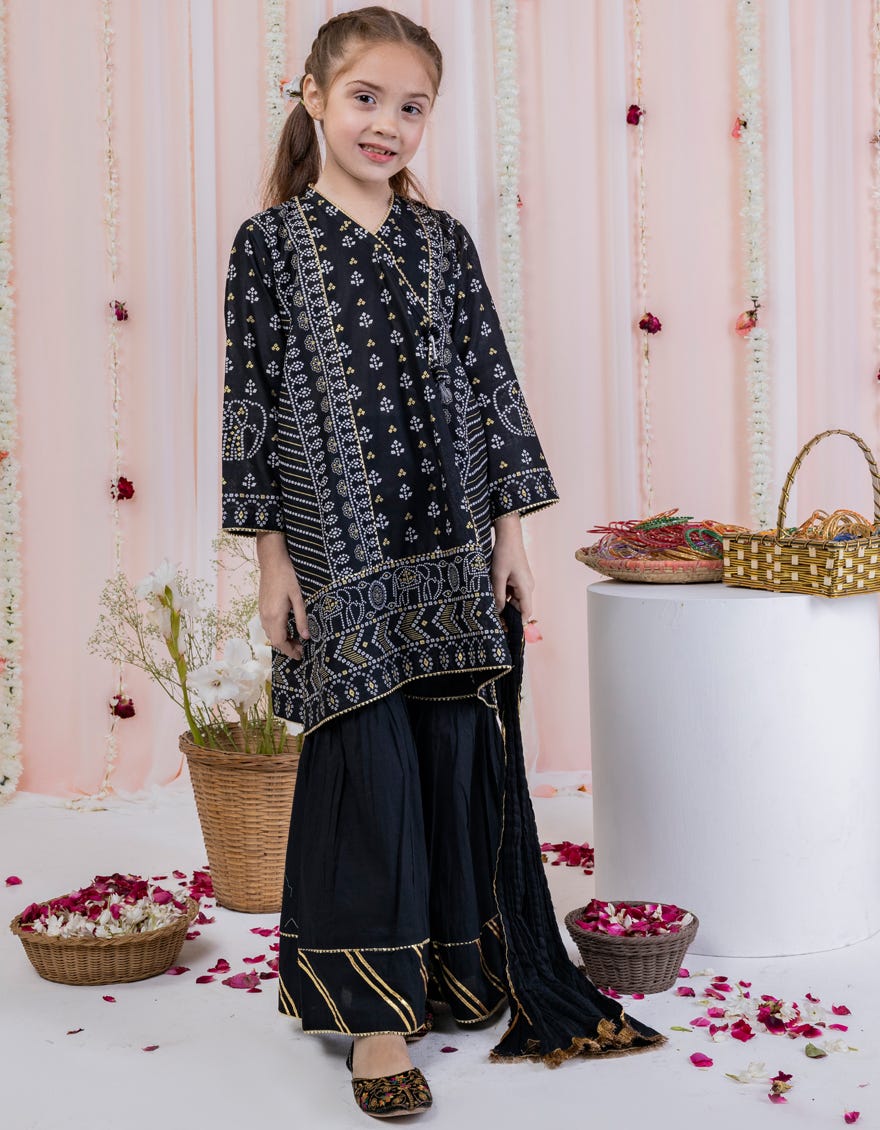 Black Lawn Stitched 3 Piece | Jgkl-S-24-1537