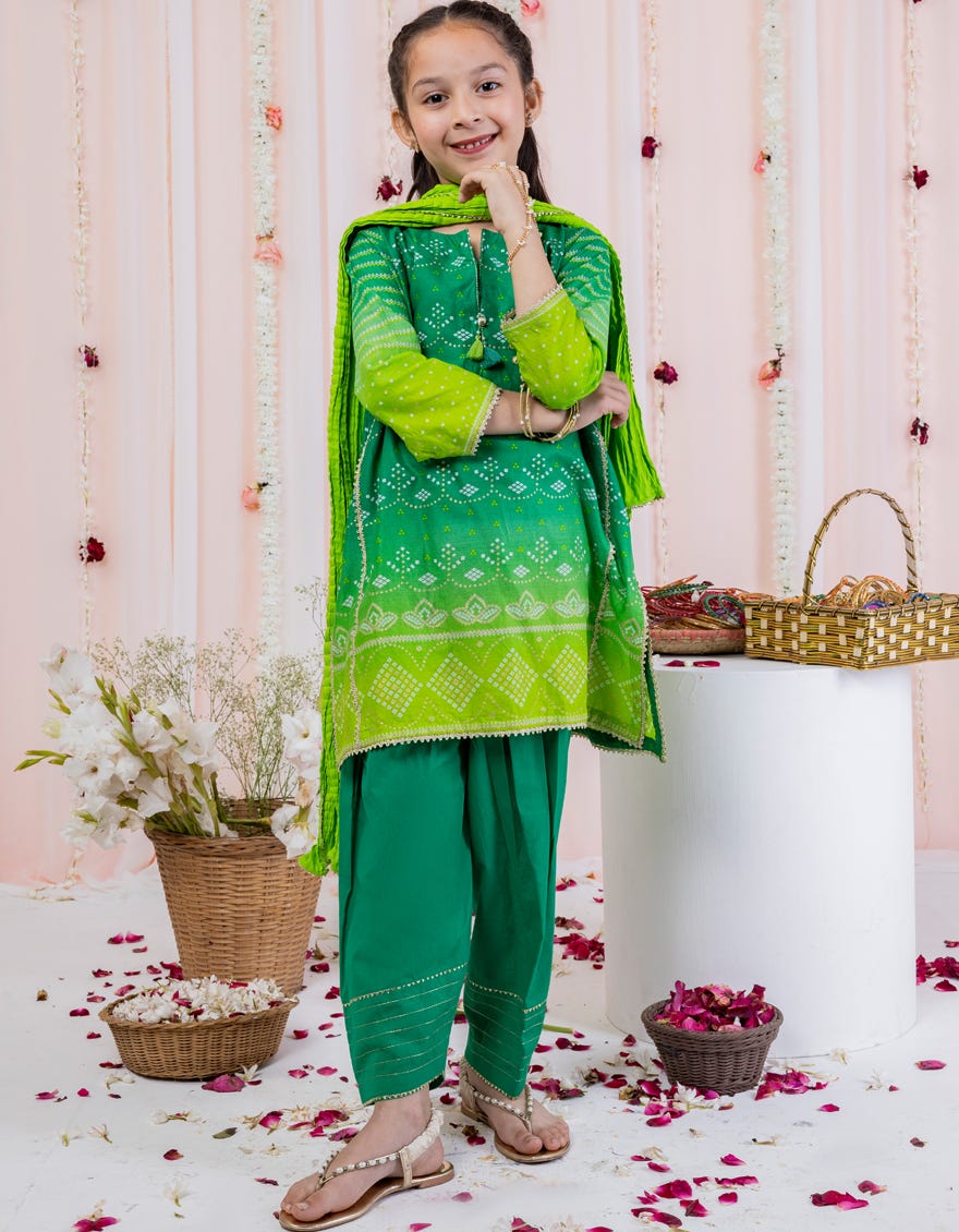 Green Lawn Stitched 3 Piece | Jgkl-S-24-1538