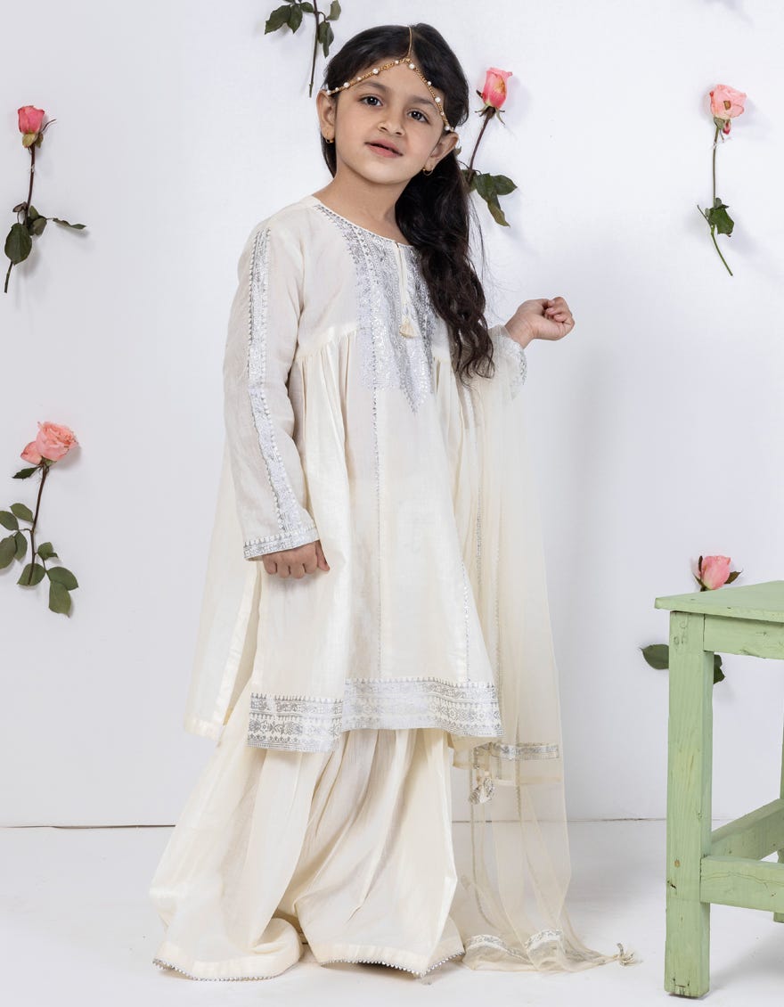 Off White Dyed Lawn Stitched 3 Piece | Jgkl-S-24-1551