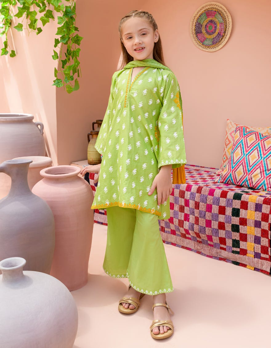 Green Lawn 3 Piece Stitched Dress | Jgkl-S-24-1572