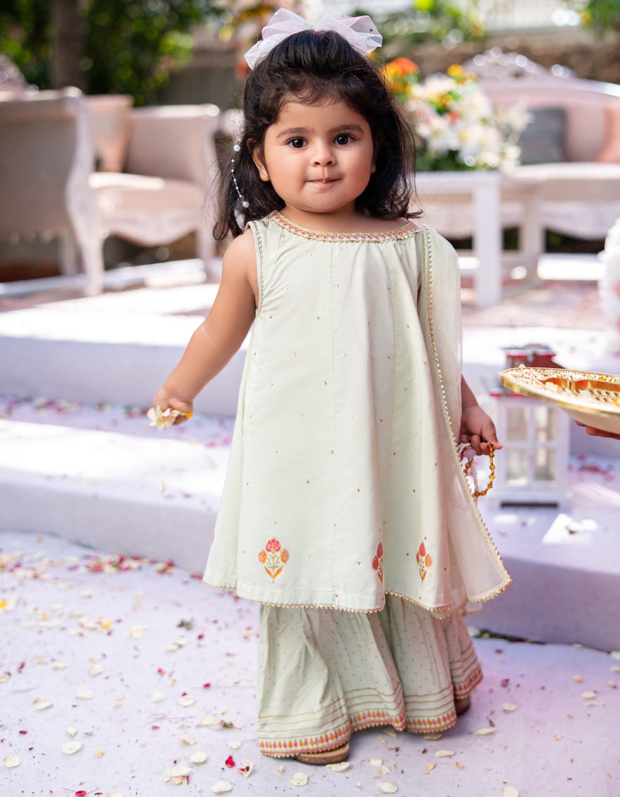 GREEN KHADDI EMBROIDERED 3PC STITCHED