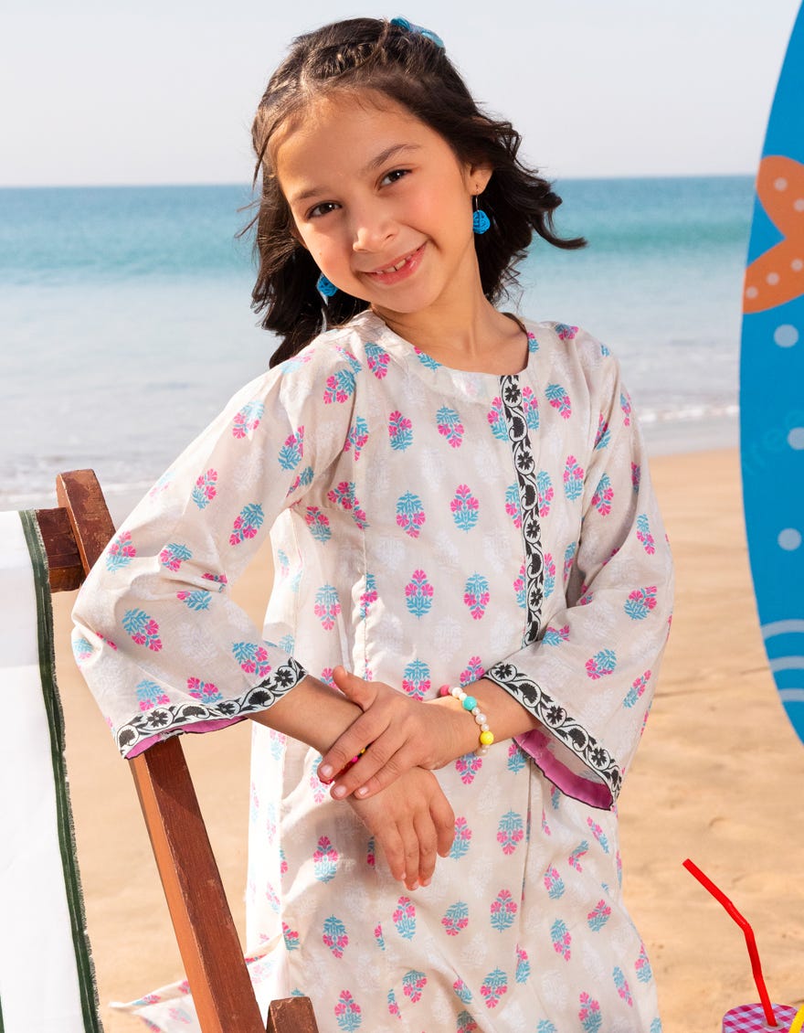 MULTICOLOR LAWN PRINTED KURTA