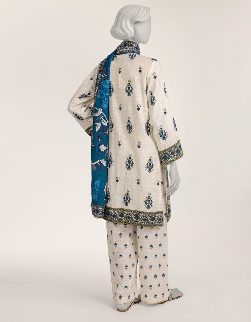 OFF WHITE KHADDAR PRINTED 3PC STITCHED