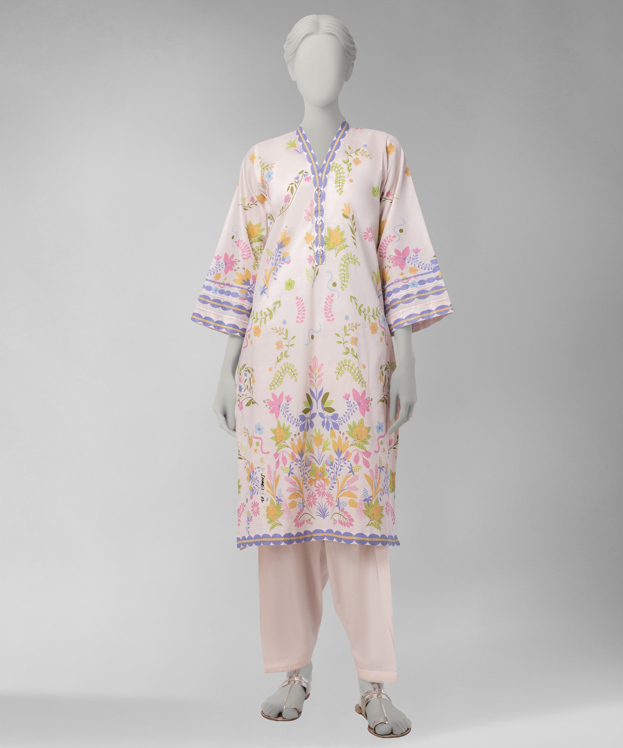 Retail Price: 2,990/-PKR