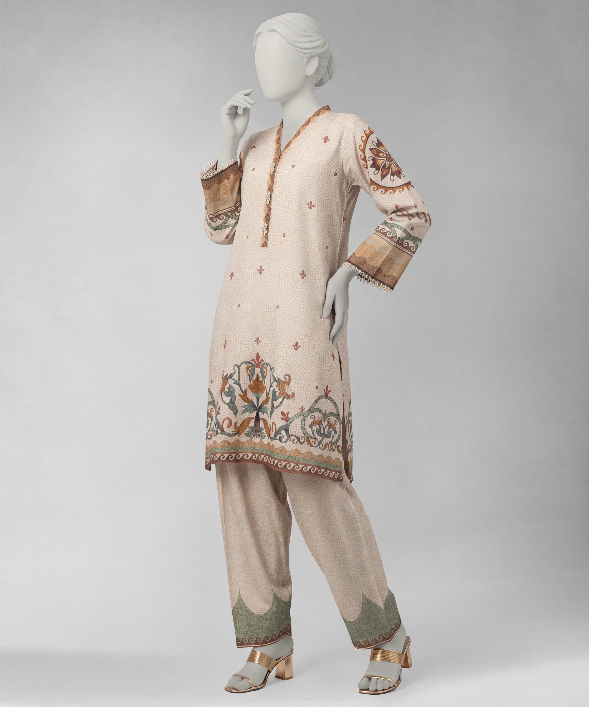 Retail Price: 3,290/-PKR