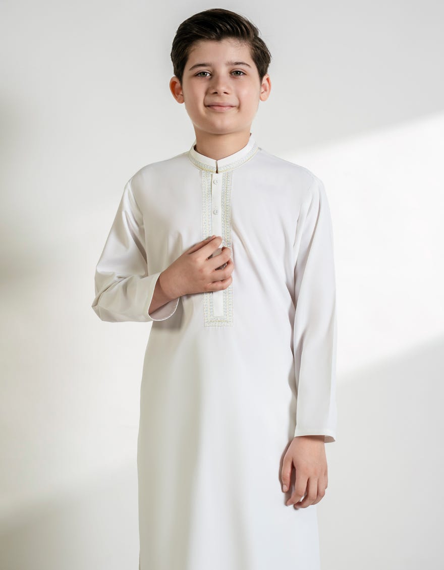 OFF WHITE KAMEEZ SHALWAR