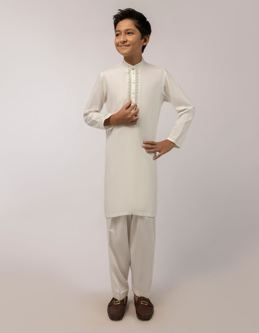 OFF WHITE FORMAL KAMEEZ SHALWAR