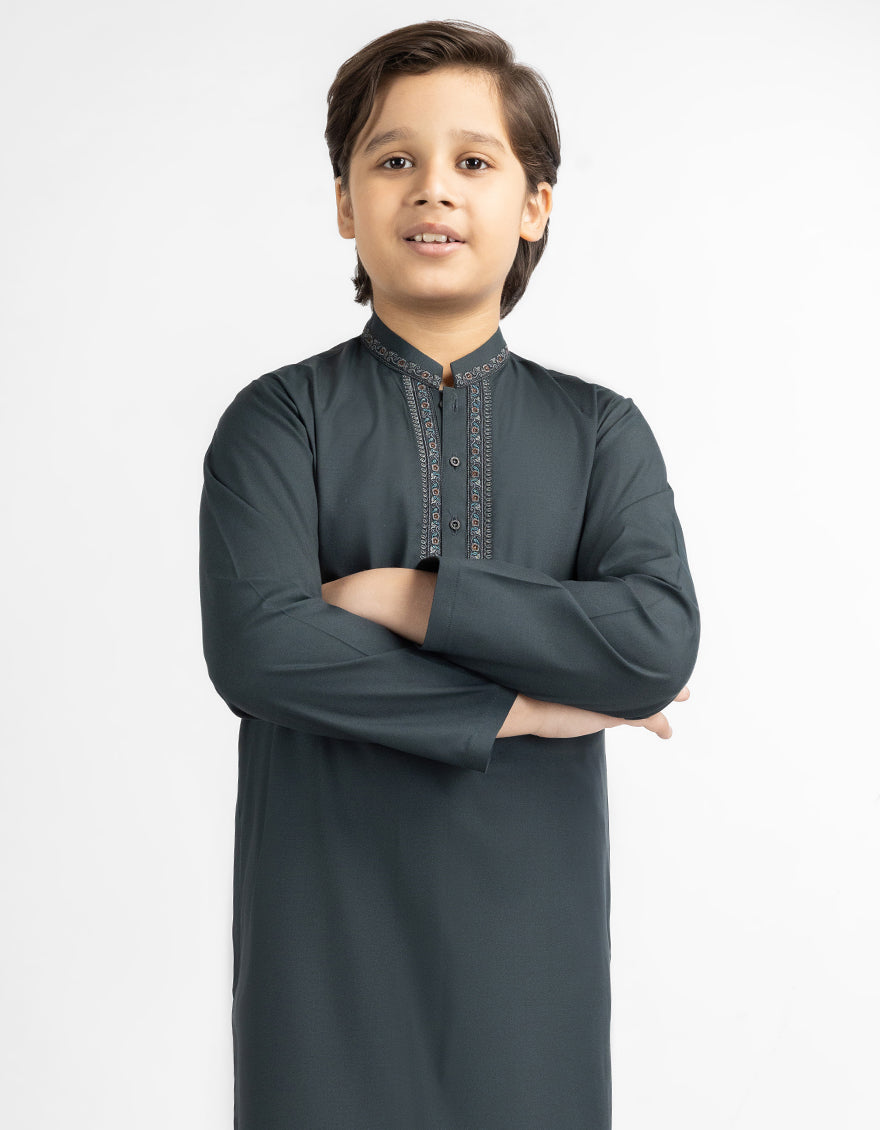 DEEP GREEN SEMI-FORMAL KAMEEZ SHALWAR