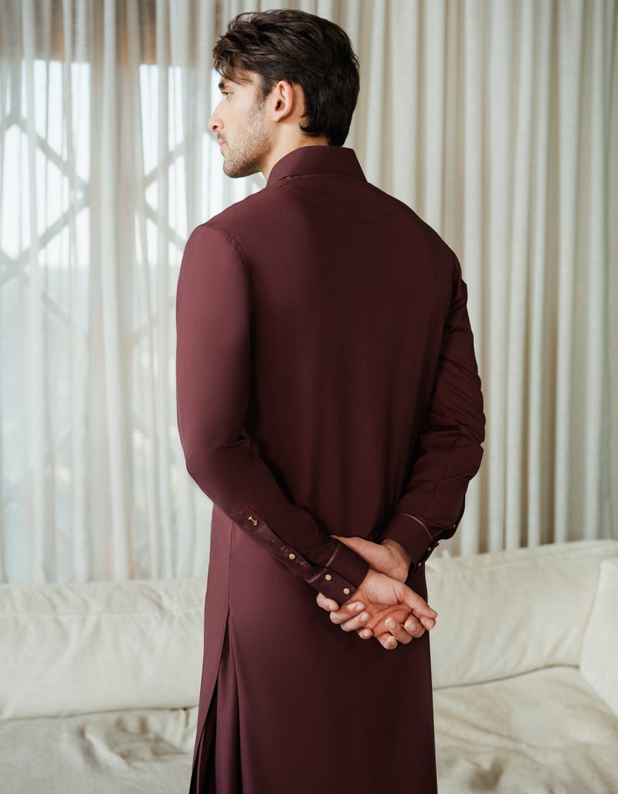 Exclusa Marron MAROON EXCLUSIVE KAMEEZ SHALWAR – J.