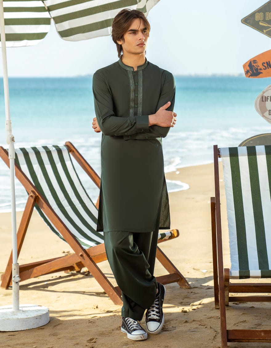 DARK GREEN KAMEEZ SHALWAR | JTKS-A-50048