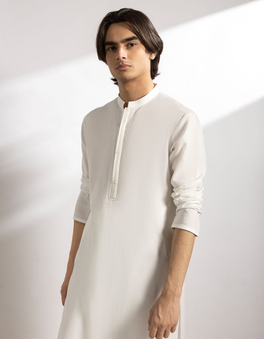 WHITE BLENDED KAMEEZ SHALWAR