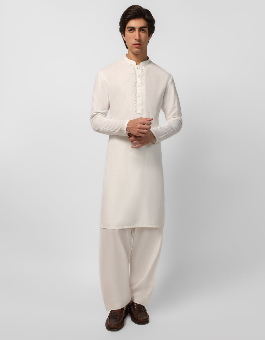 WHITE CASUAL KAMEEZ SHALWAR