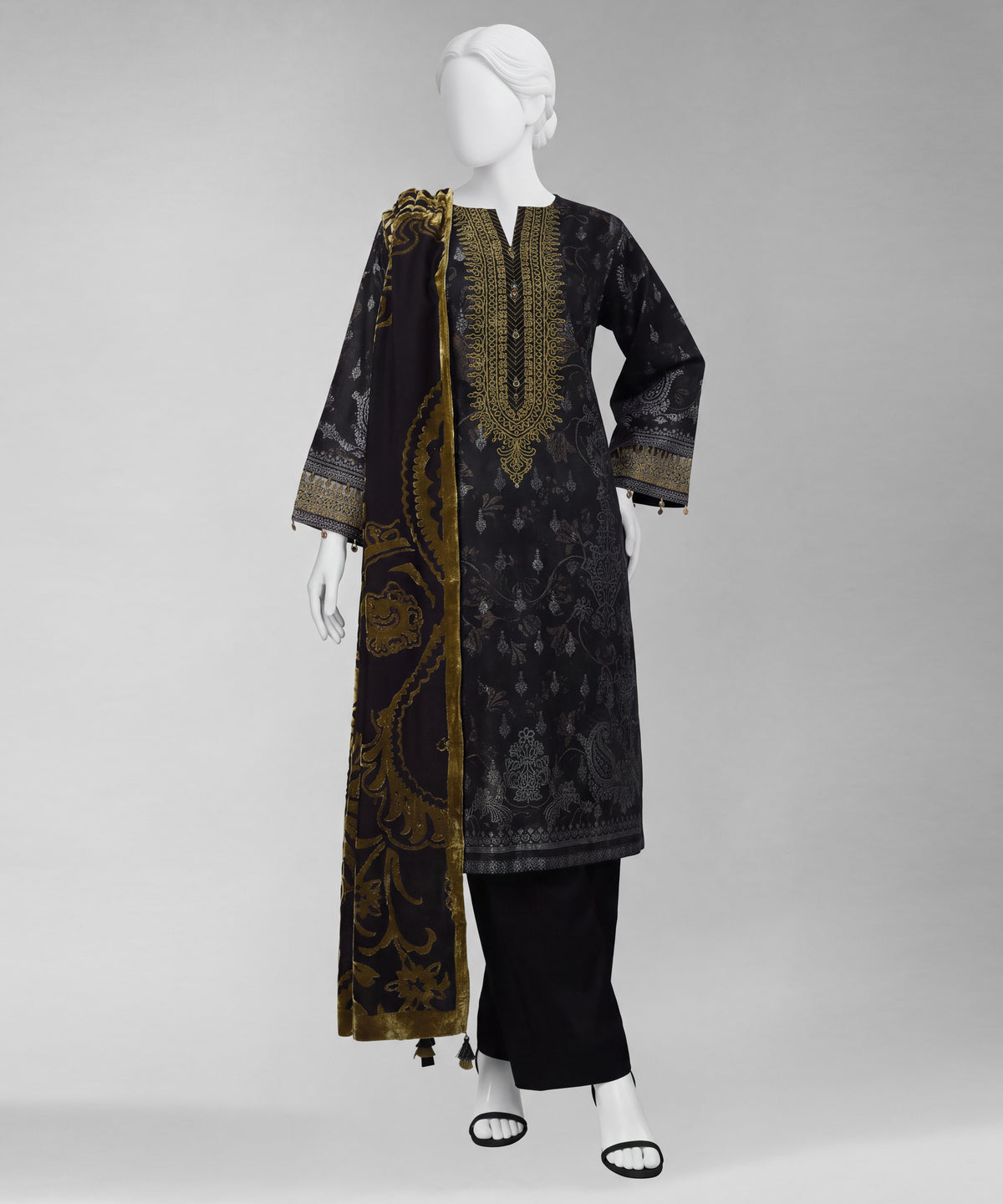 Black Embroidered Jacquard Unstitched 3Pc