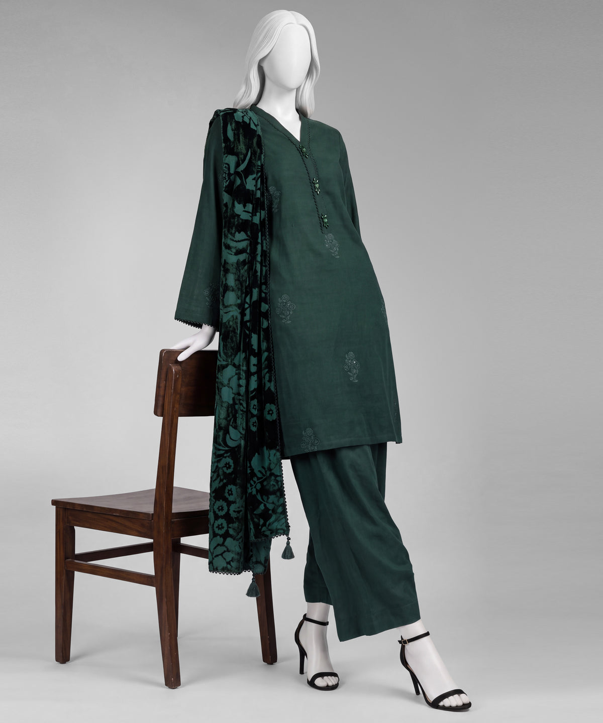 Green Embroidered Khaddar Slub Unstitched 3Pc