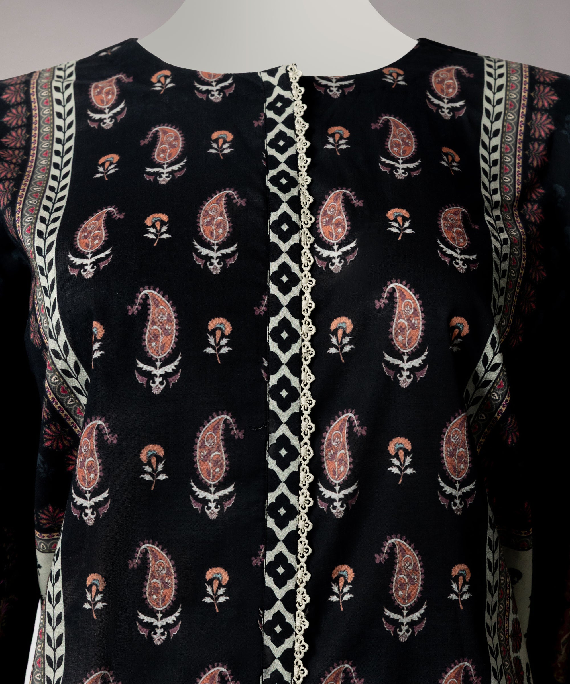 Black Lawn Digital Printed Unstitched 3Pc