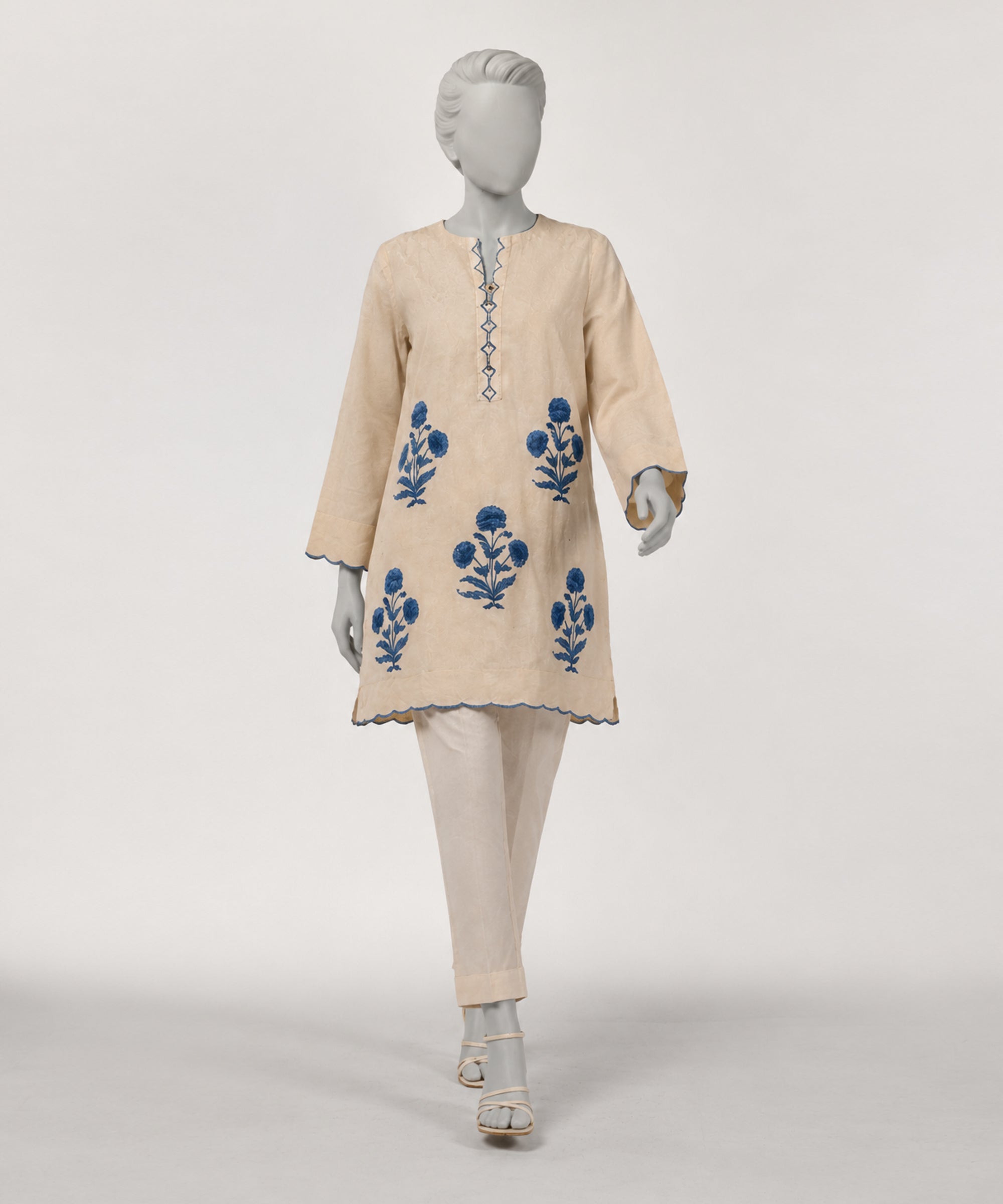 OFF WHITE DOBBY EMBROIDERED KURTA