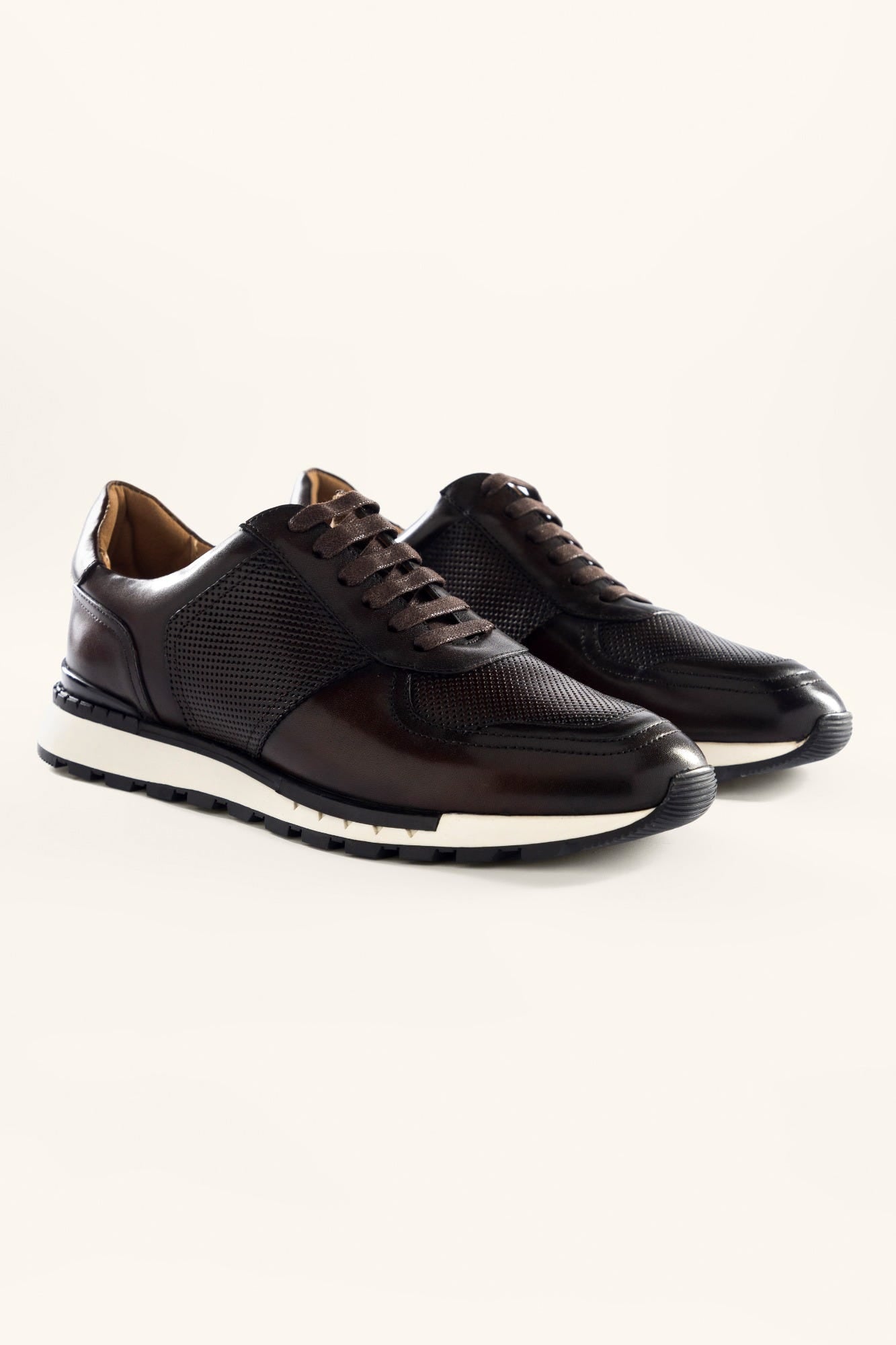HATI - BROWN SNEAKERS