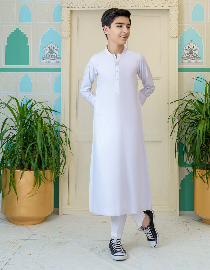 WHITE JUBBA